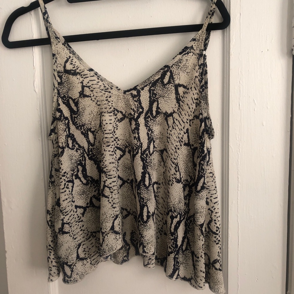 Fun animal print top!